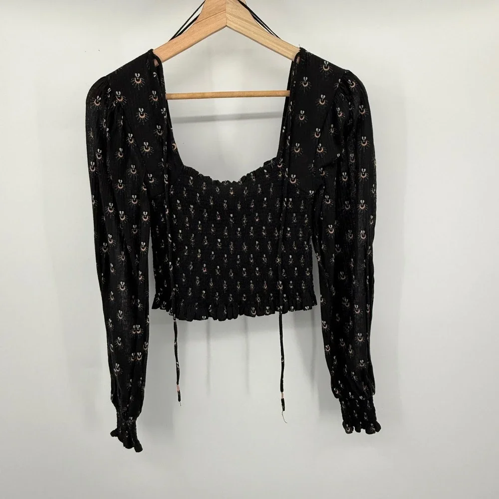 Free People‎ Smocked Celestial Crop Top Womens XS Black Moon Sun Long Sleeve EX